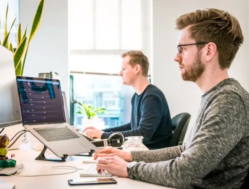 Comment les outils digitaux révolutionnent la relation client