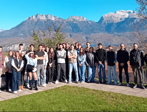 Quand une expérience solidaire change la façon d’apprendre