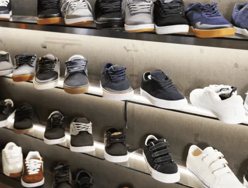 Découvrez le marketing derrière vos sneakers préférées