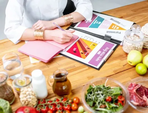 Les compétences clés pour devenir diététicien après le BTS