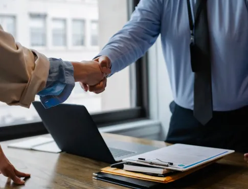 PME vs grands groupes : qui crée le plus d’emplois en 2026 ?