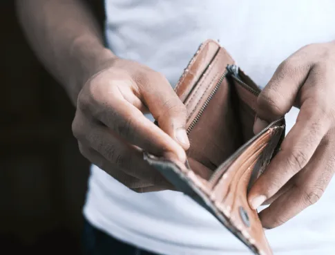 Inflation et précarité étudiante : qui agit vraiment aujourd’hui ?