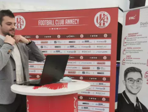 Rencontre sur la pelouse du FC Annecy