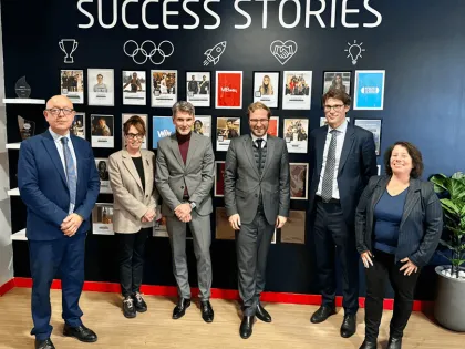 Députe-armand-photo-institutionnelle