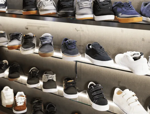 IPAC-BTS-MCO-Marketing-Sneakers-(1)