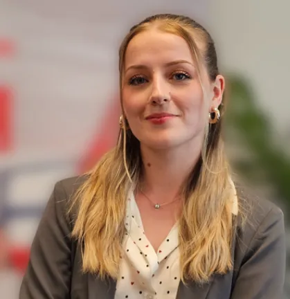 marina-vascan-bachelor-achat-ipac-chambéry